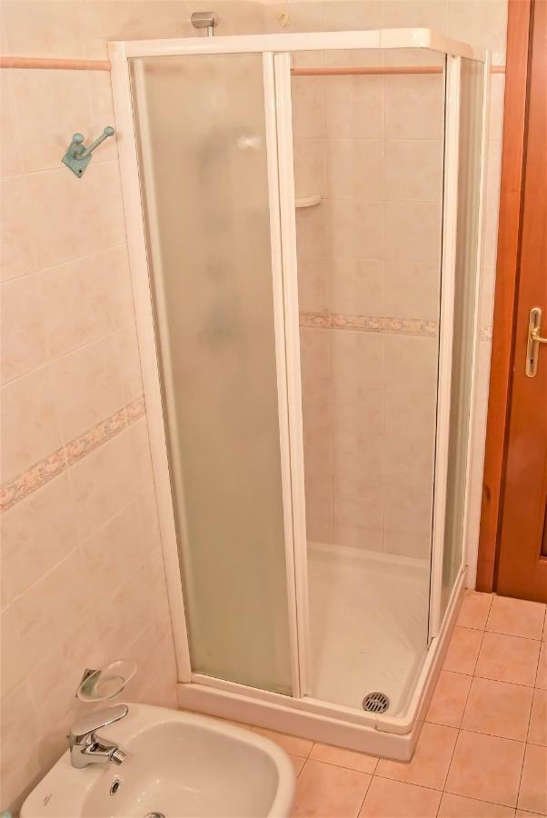 Calipso Apartman Santa Teresa Gallura Kültér fotó